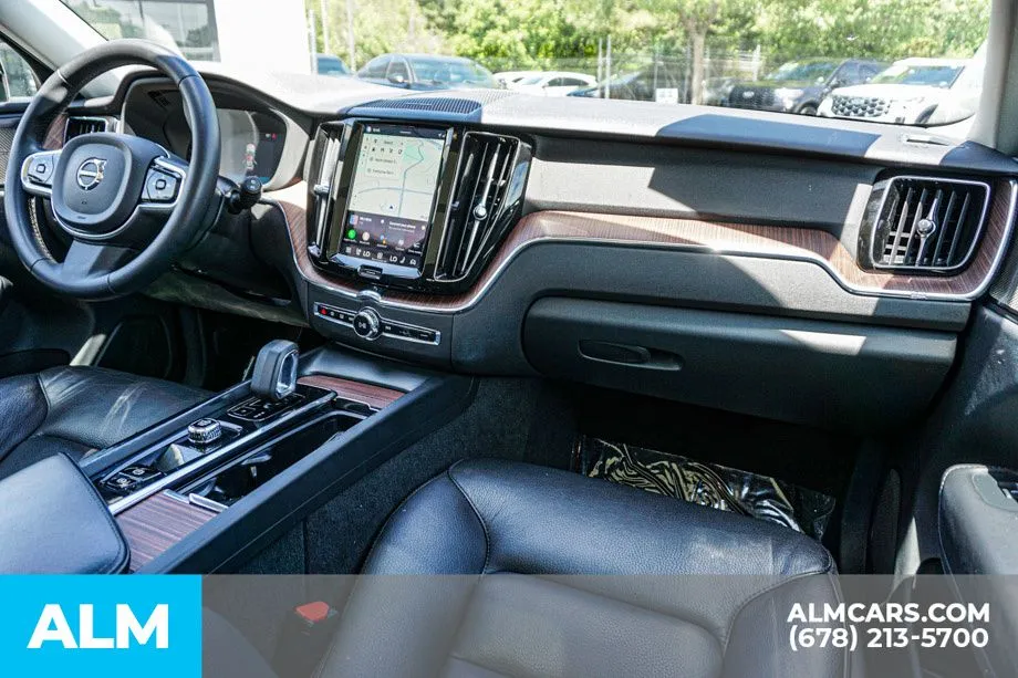 2024 Volvo XC60 Plus - Photo 25