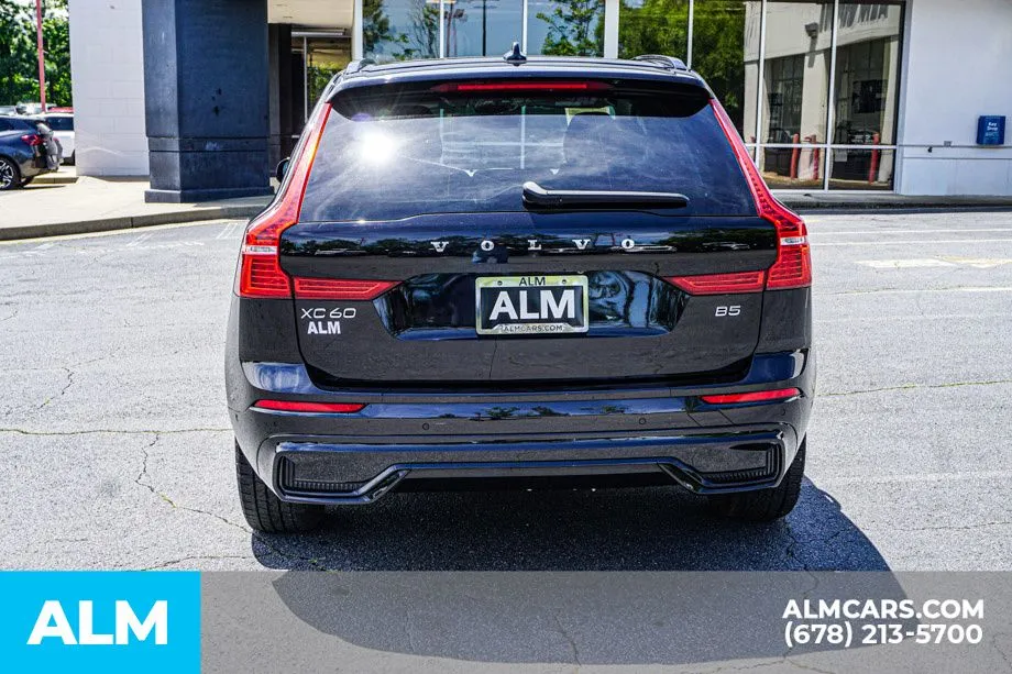2024 Volvo XC60 Plus - Photo 11