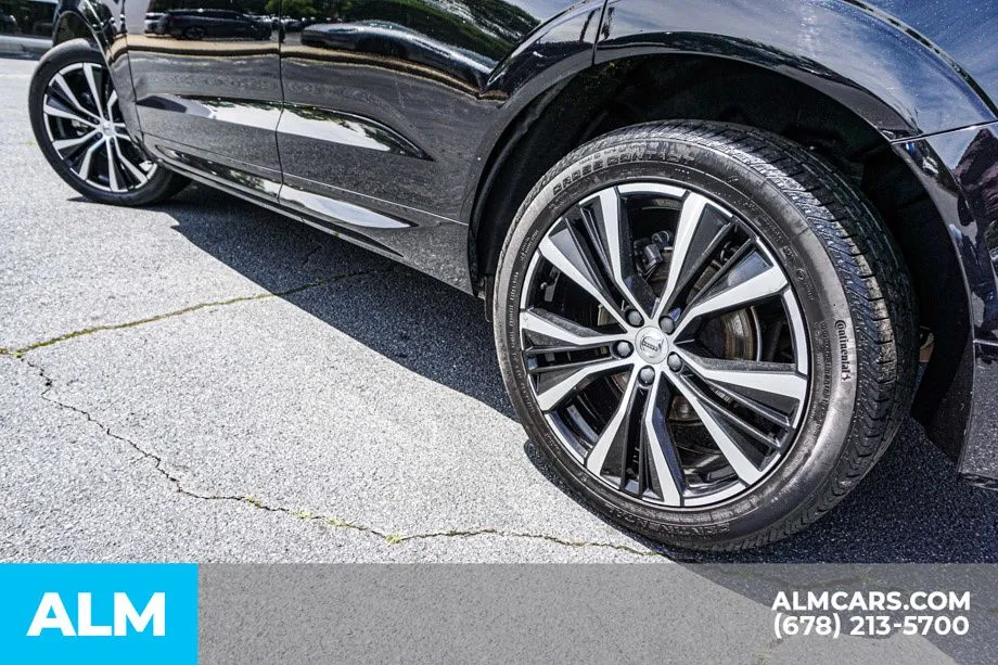 2024 Volvo XC60 Plus - Photo 17