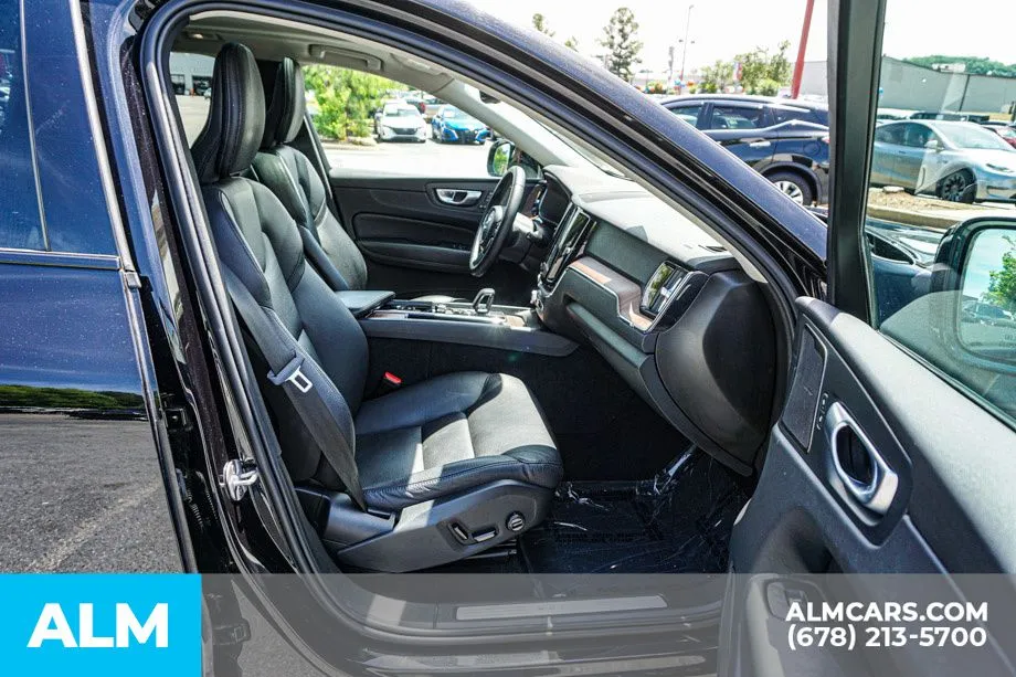 2024 Volvo XC60 Plus - Photo 24