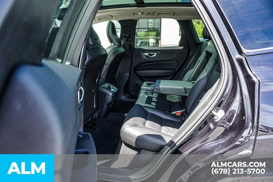 2024 Volvo XC60 Plus - Photo 22