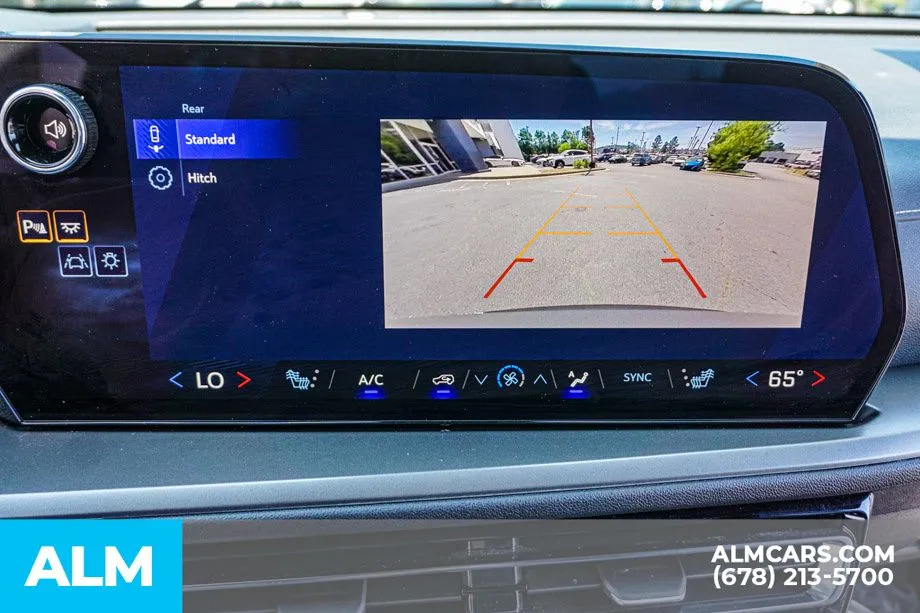 2025 Chevrolet Traverse LT - Photo 39
