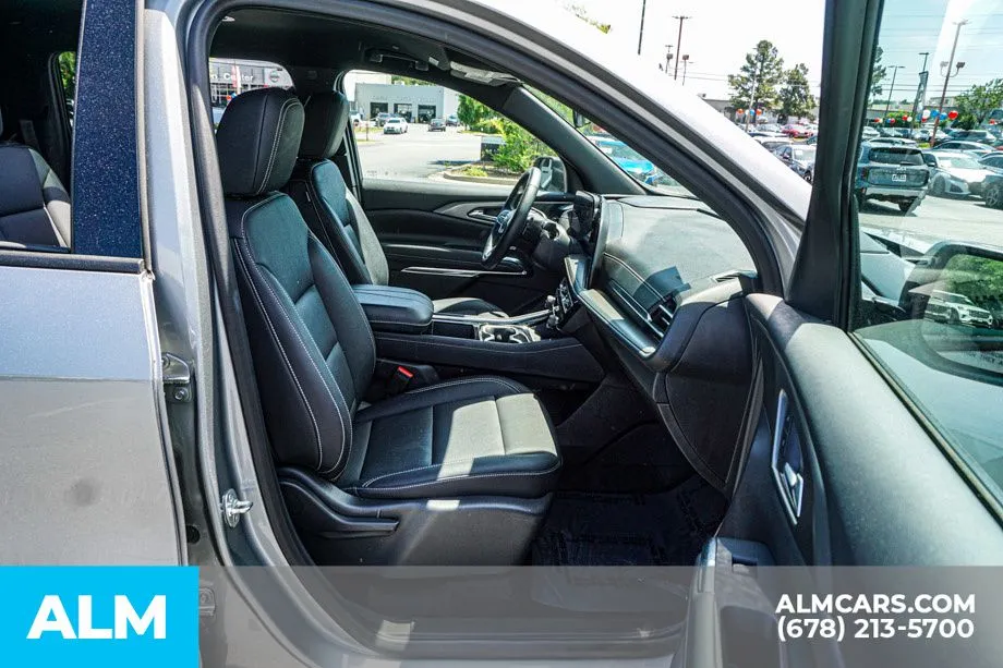 2025 Chevrolet Traverse LT - Photo 25