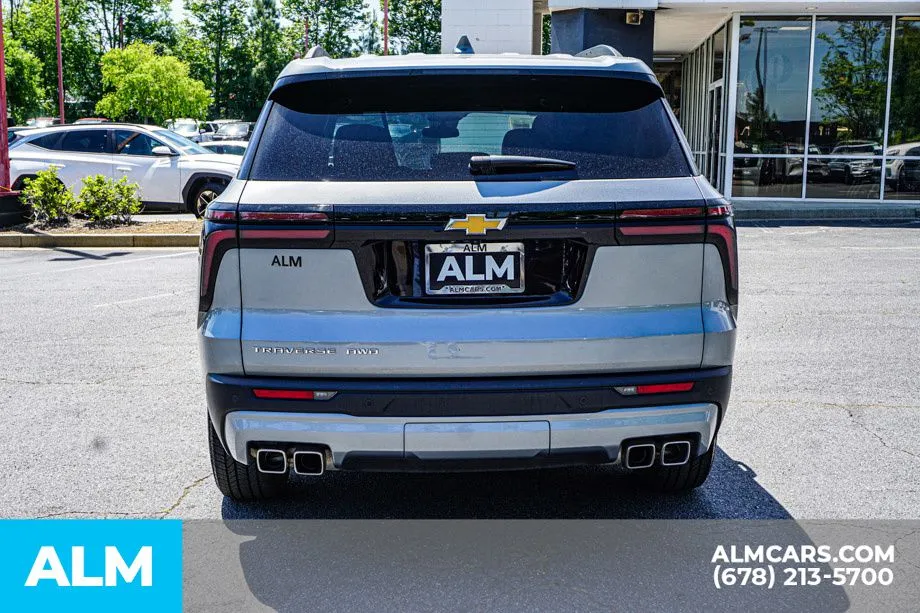 2025 Chevrolet Traverse LT - Photo 11