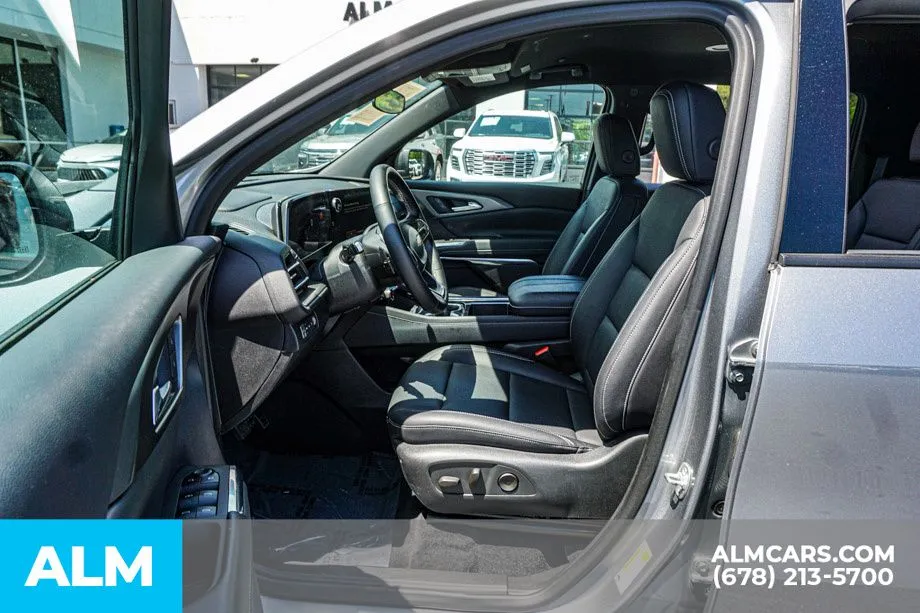 2025 Chevrolet Traverse LT - Photo 19