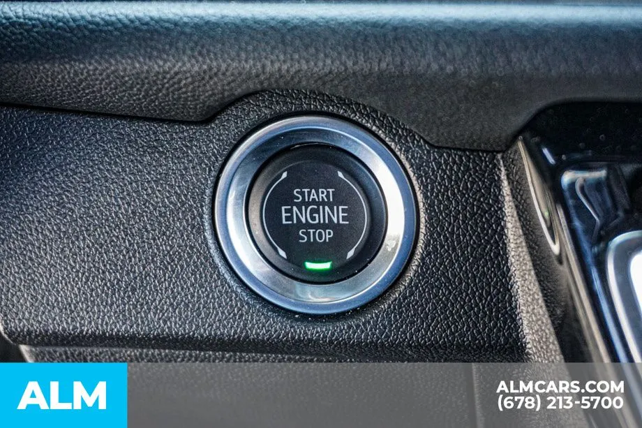 2025 Chevrolet Traverse LT - Photo 46