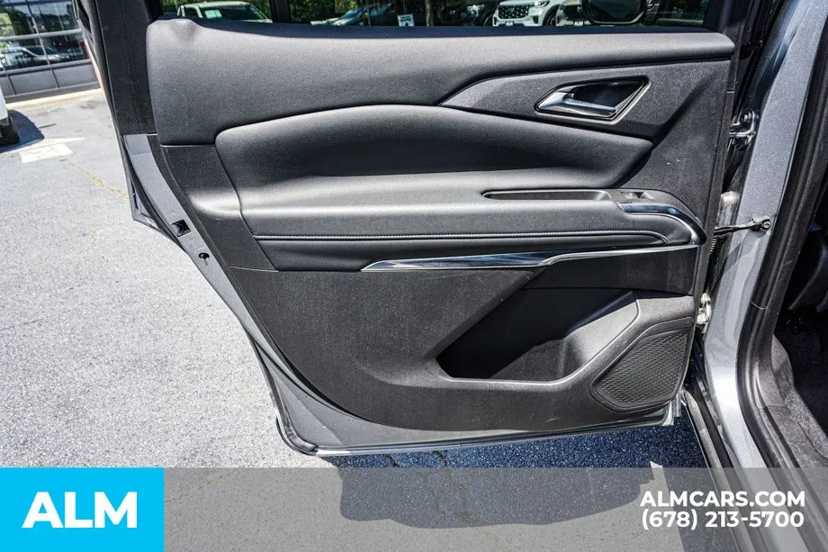 2025 Chevrolet Traverse LT - Photo 52