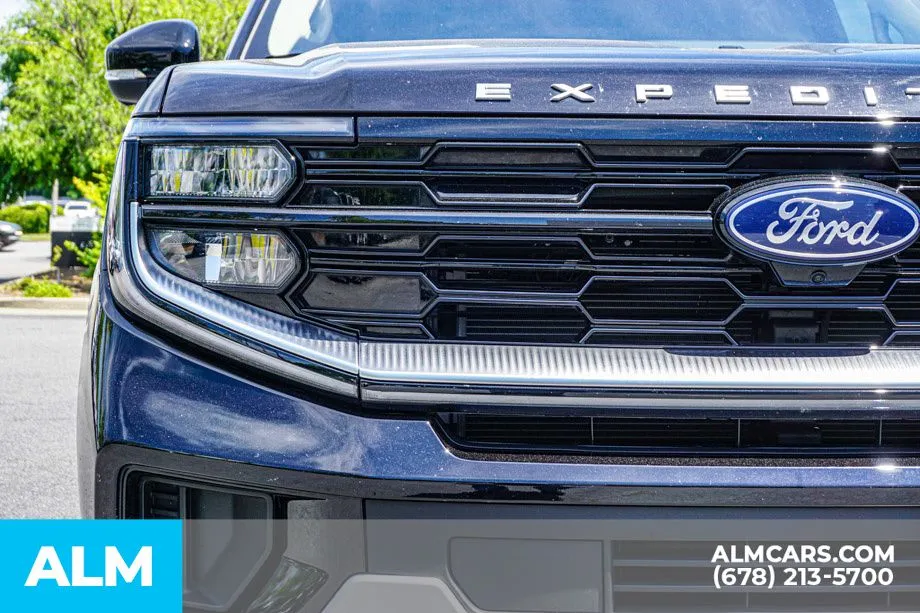 2025 Ford Expedition Platinum - Photo 12
