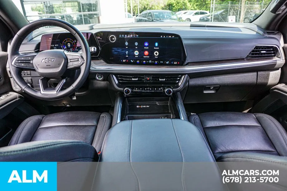 2025 Chevrolet Suburban Z71 - Photo 28