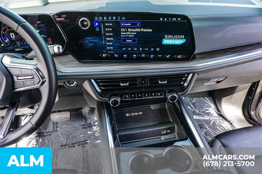 2025 Chevrolet Suburban Z71 - Photo 41