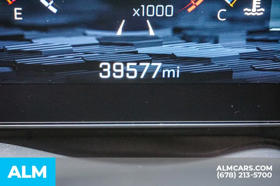 2025 Chevrolet Suburban Z71 - Photo 59