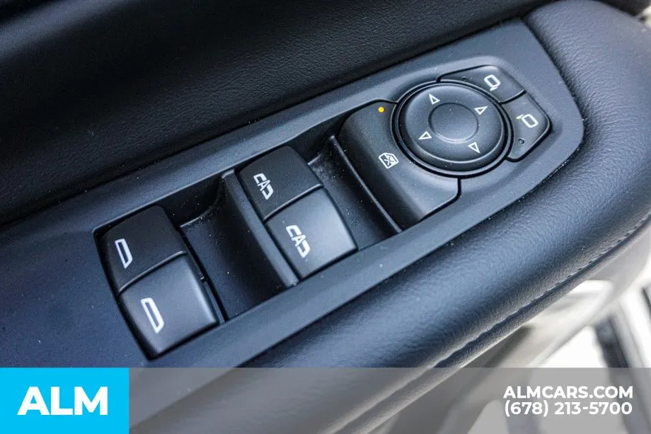 2025 Chevrolet Suburban Z71 - Photo 49