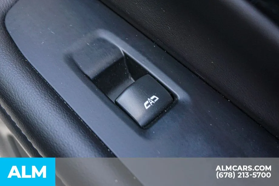 2025 Chevrolet Suburban Z71 - Photo 55