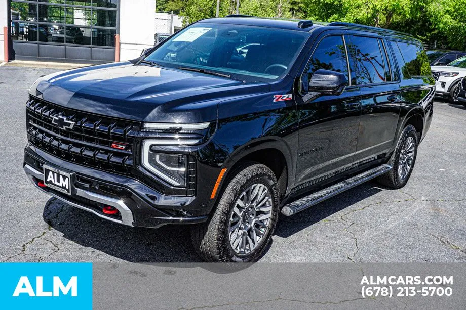 2025 Chevrolet Suburban Z71 - Photo 15