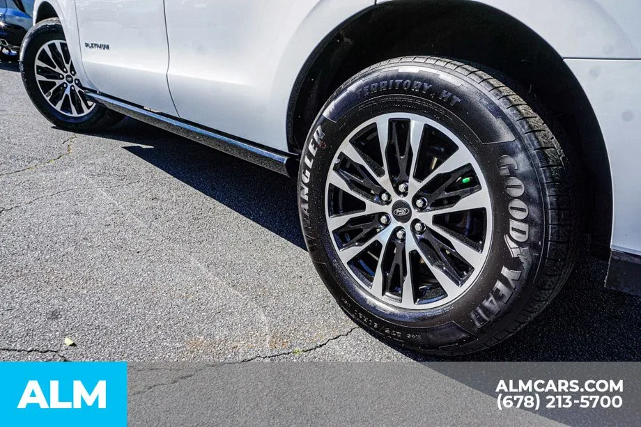 2025 Ford Expedition Platinum - Photo 15
