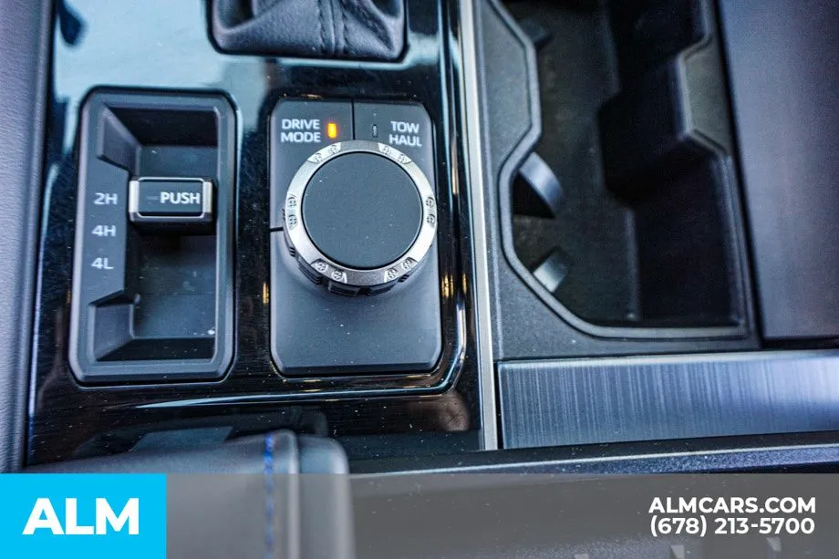 2026 Toyota Sequoia Platinum - Photo 46