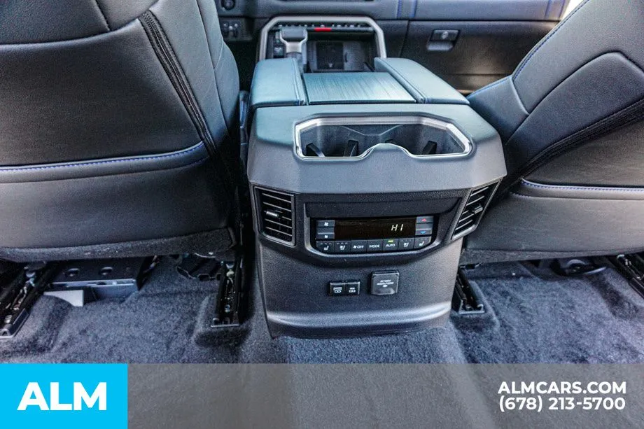 2026 Toyota Sequoia Platinum - Photo 33