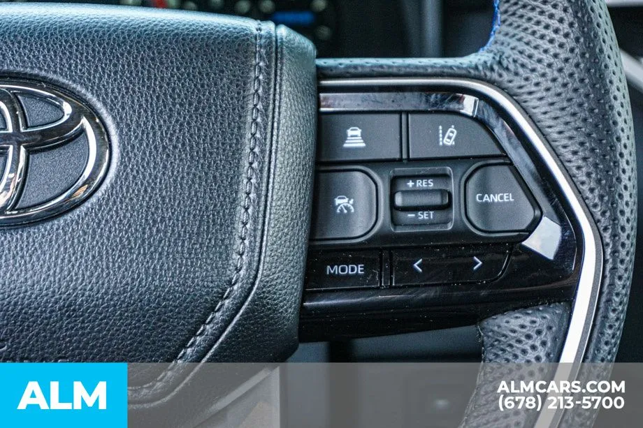 2026 Toyota Sequoia Platinum - Photo 32