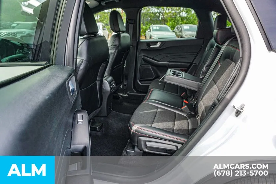 2026 Ford Escape ST-Line - Photo 21