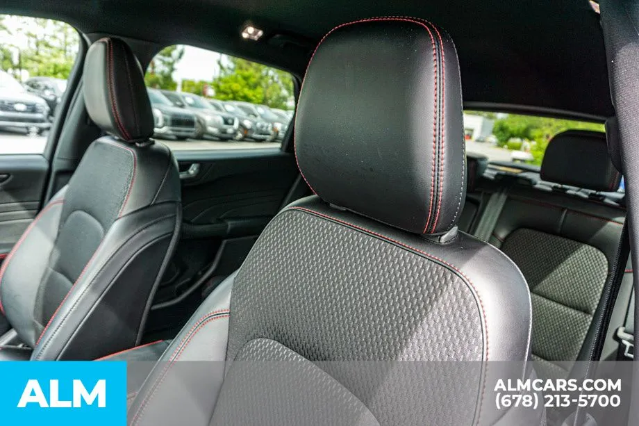 2026 Ford Escape ST-Line - Photo 18