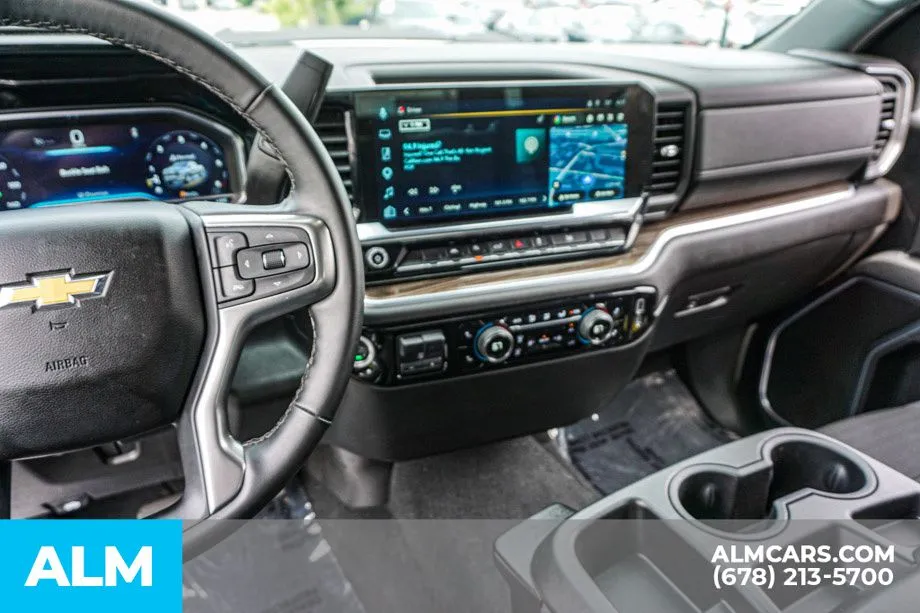 2025 Chevrolet Silverado 1500 LT - Photo 32
