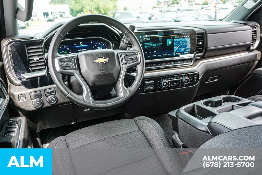 2025 Chevrolet Silverado 1500 LT - Photo 27