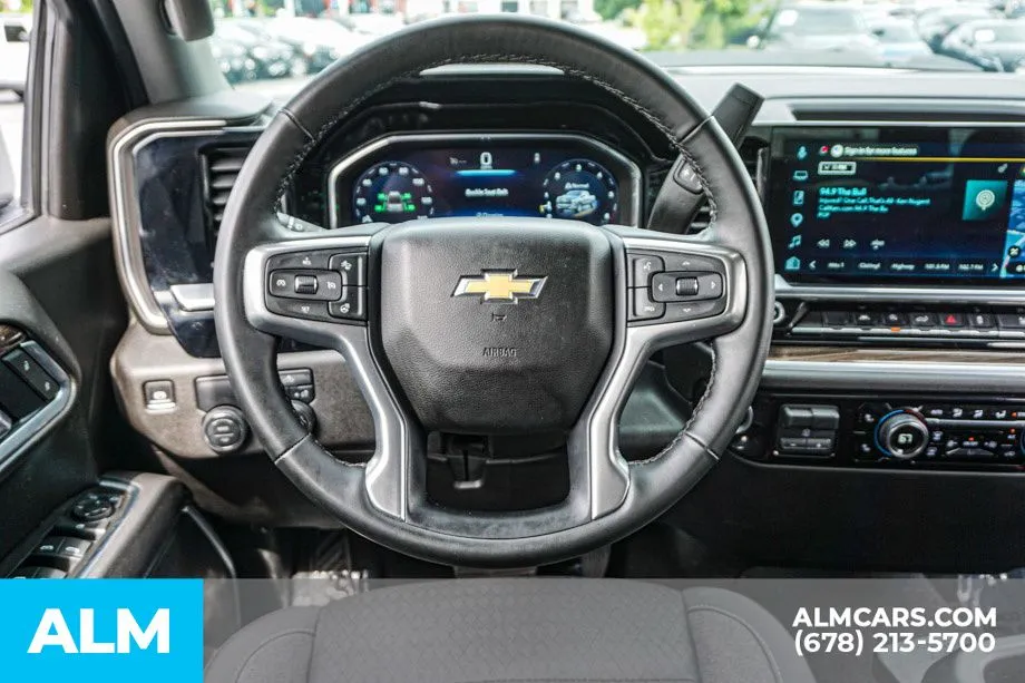 2025 Chevrolet Silverado 1500 LT - Photo 28