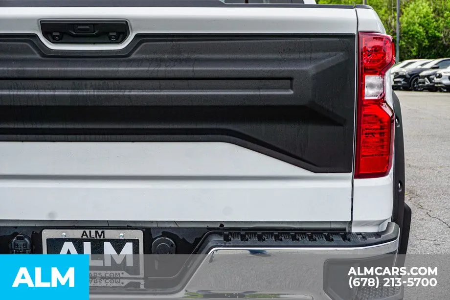 2025 Chevrolet Silverado 1500 LT - Photo 13