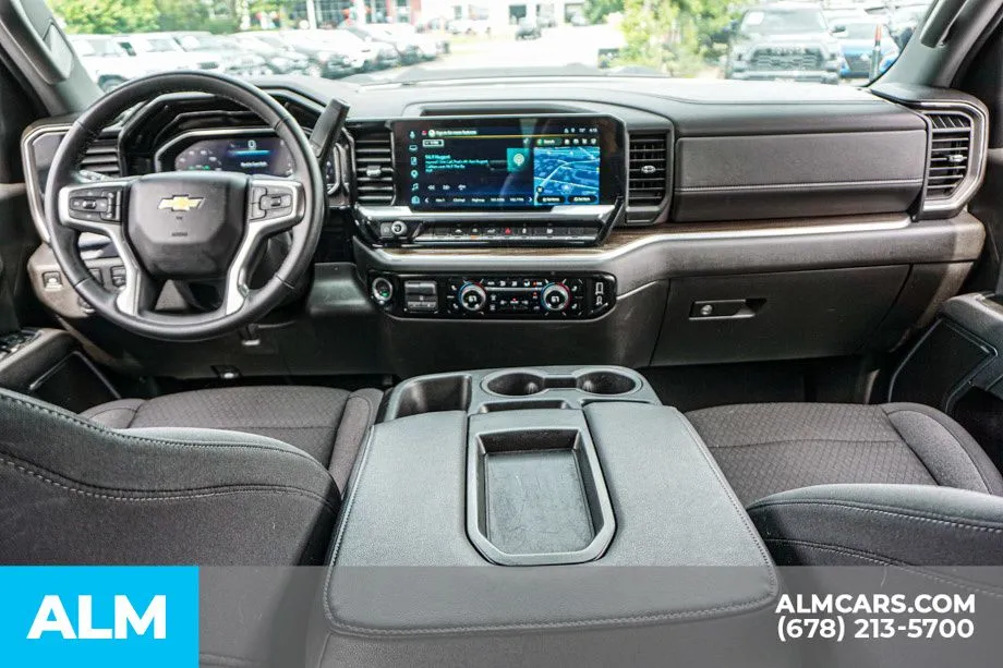 2025 Chevrolet Silverado 1500 LT - Photo 25