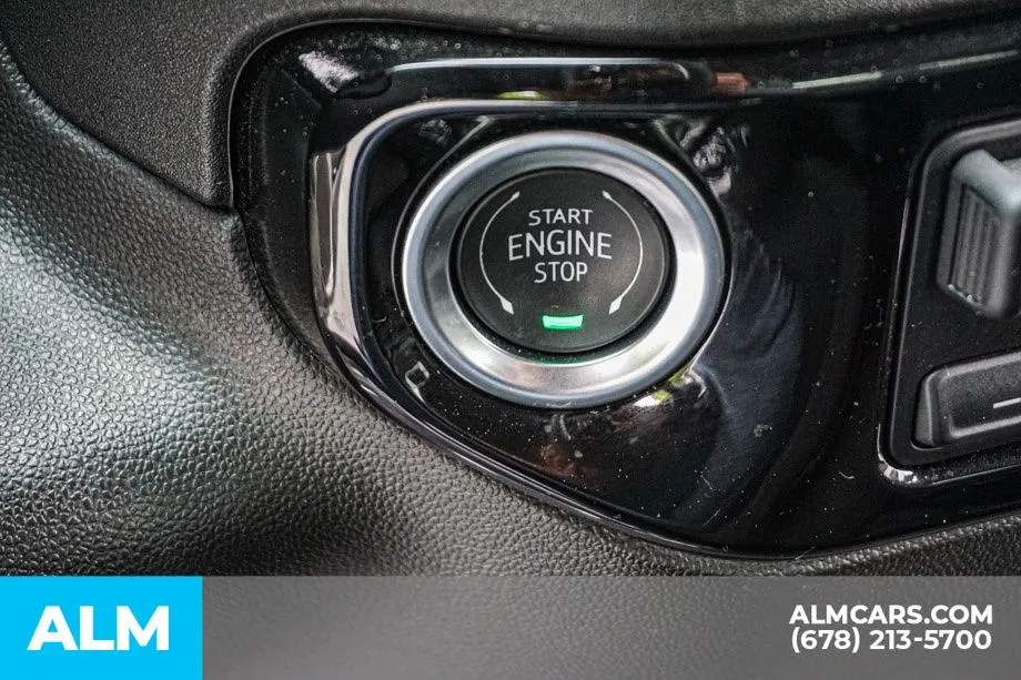 2025 Chevrolet Silverado 1500 LT - Photo 44