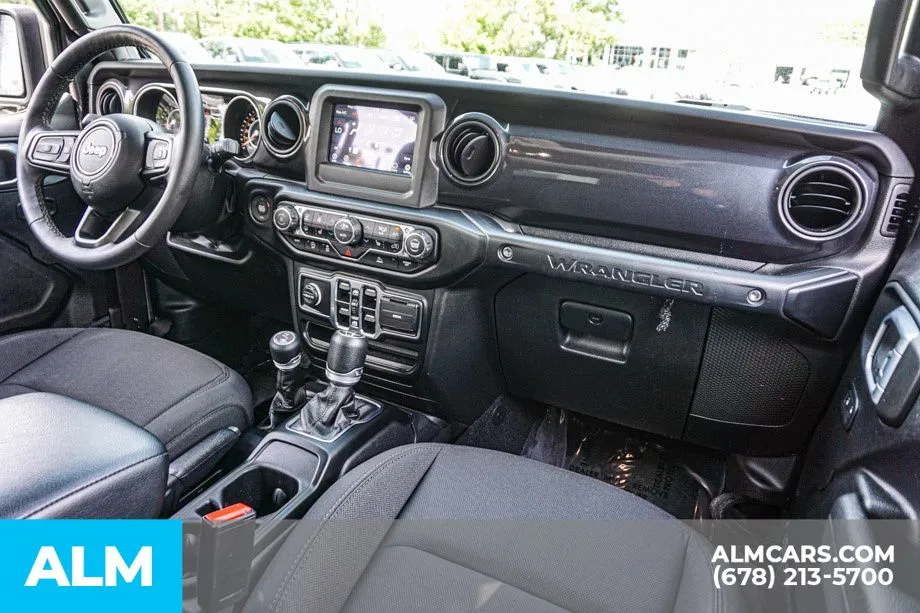 2023 Jeep Wrangler 4-Door Altitude - Photo 24