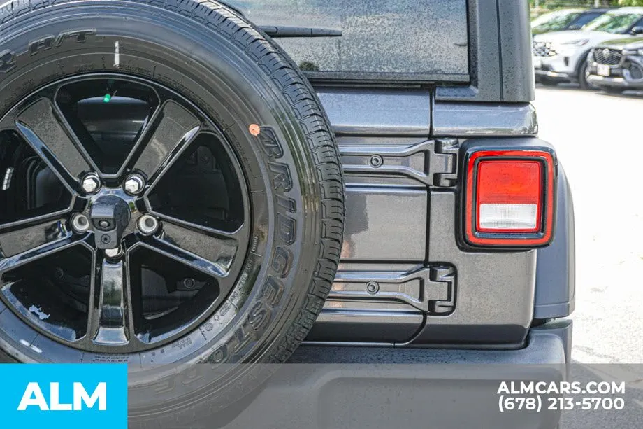 2023 Jeep Wrangler 4-Door Altitude - Photo 13