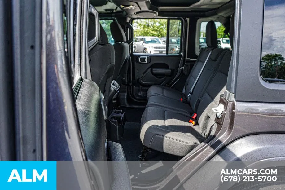 2023 Jeep Wrangler 4-Door Altitude - Photo 21