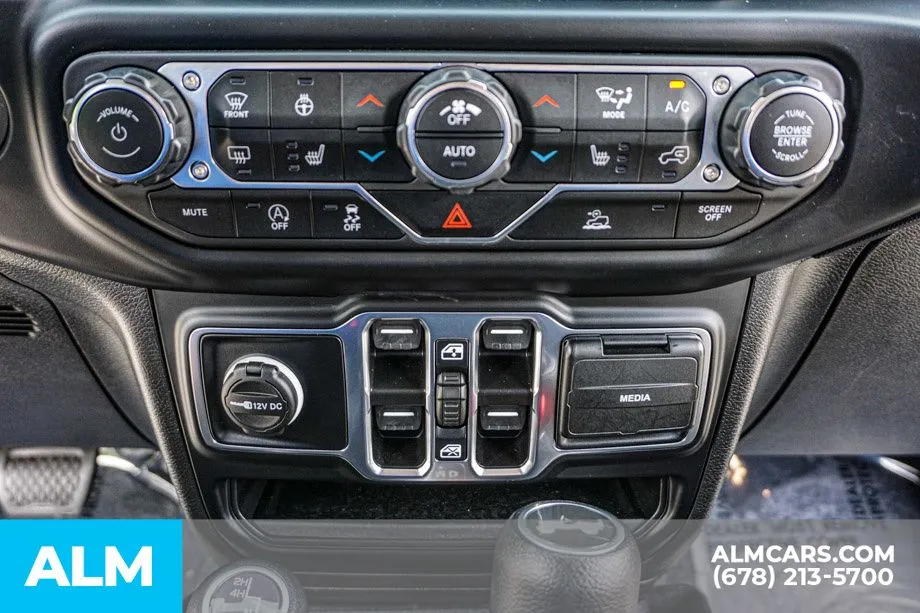 2023 Jeep Wrangler 4-Door Altitude - Photo 42