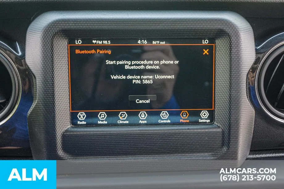 2023 Jeep Wrangler 4-Door Altitude - Photo 38