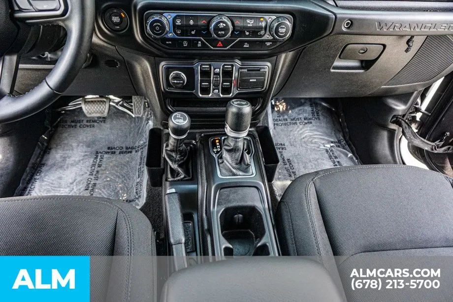 2023 Jeep Wrangler 4-Door Altitude - Photo 41