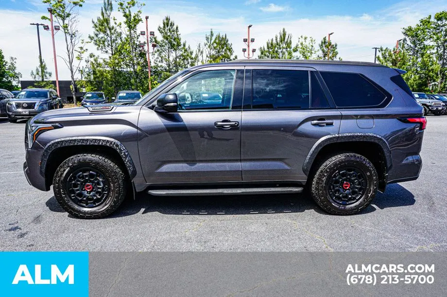 2023 Toyota Sequoia TRD Pro - Photo 7