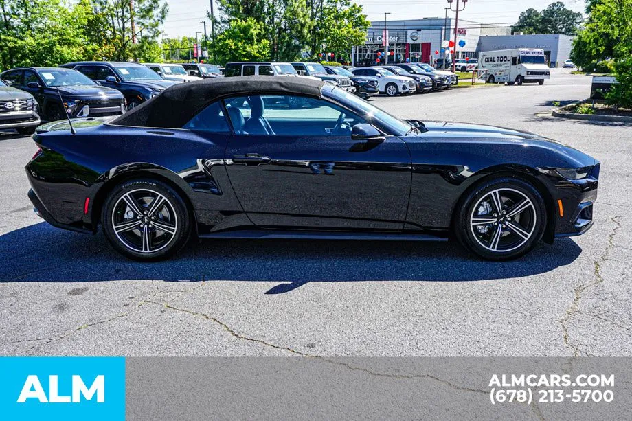 2025 Ford Mustang EcoBoost Premium - Photo 9