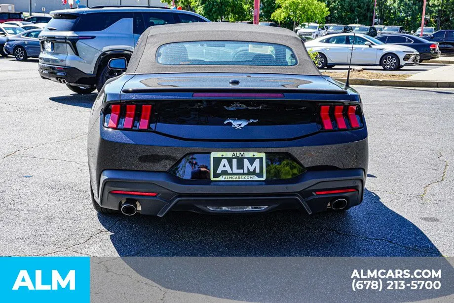 2025 Ford Mustang EcoBoost Premium - Photo 11