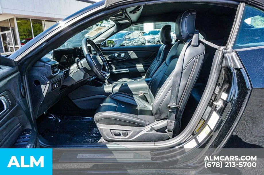 2025 Ford Mustang EcoBoost Premium - Photo 19