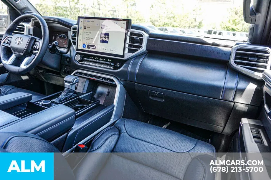 2025 Toyota Sequoia Platinum - Photo 27