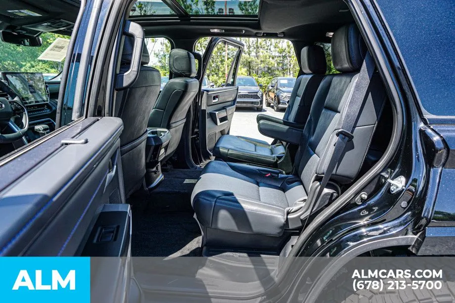 2025 Toyota Sequoia Platinum - Photo 21
