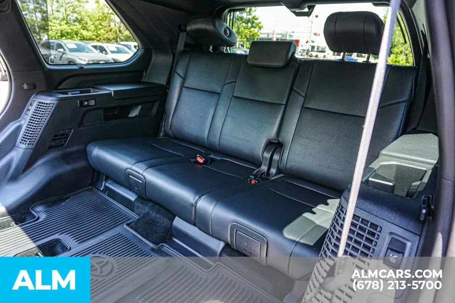 2025 Toyota Sequoia Platinum - Photo 22