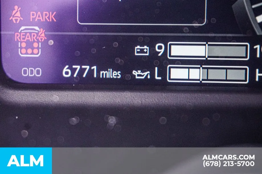 2025 Toyota Sequoia Platinum - Photo 64