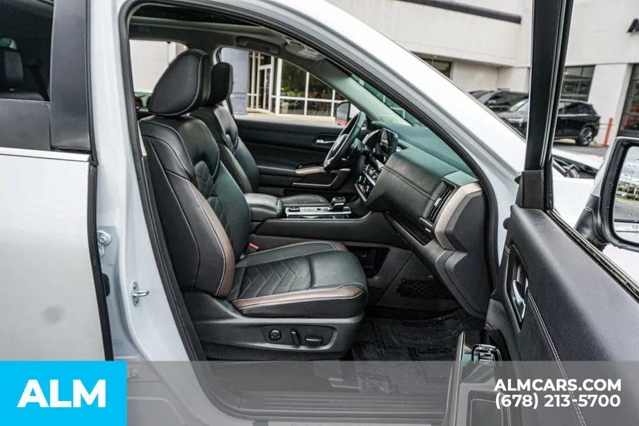 2025 Nissan Pathfinder Platinum - Photo 25