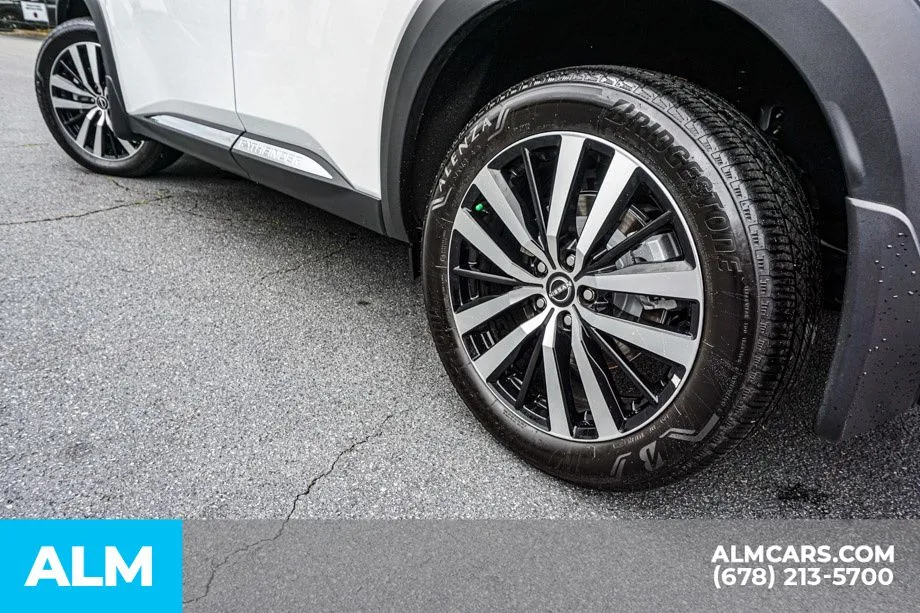 2025 Nissan Pathfinder Platinum - Photo 16