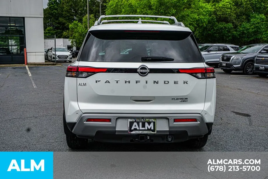 2025 Nissan Pathfinder Platinum - Photo 11