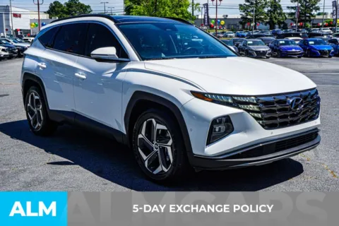 More photos of 2022 Hyundai Tucson Limited at ALM Kennesaw, GA