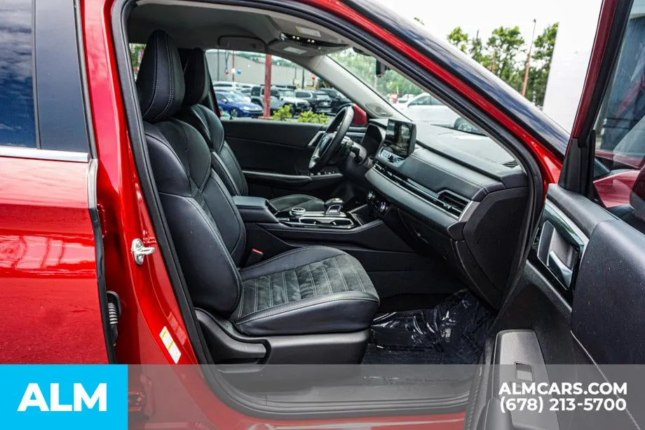 2025 Mitsubishi Outlander SE - Photo 25