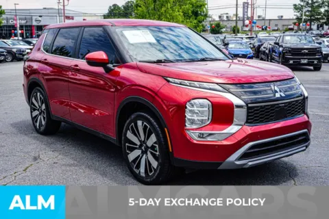 More photos of 2025 Mitsubishi Outlander SE at ALM Kennesaw, GA